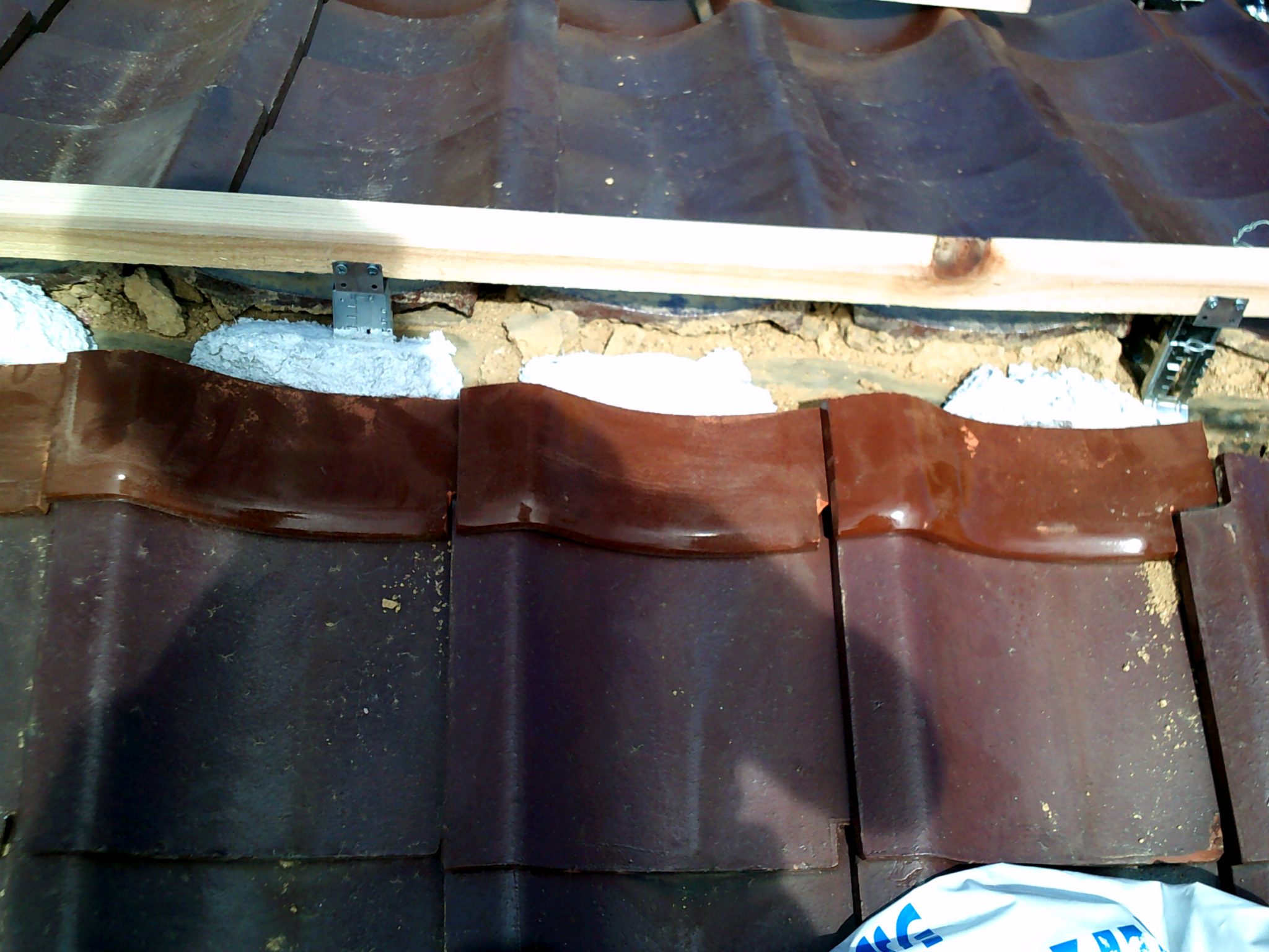 加古川市　築40年住宅 紐丸瓦一発仕上げで棟積み替え雨漏り修理を実施！